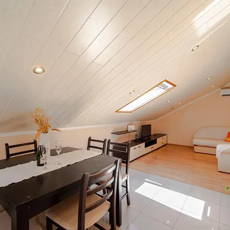 Vila By Guide *